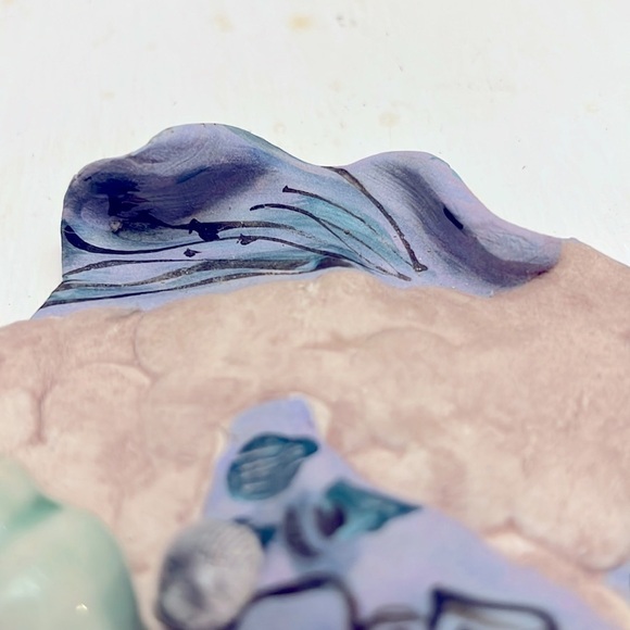 Handcrafted Artisan made Ceramic Pottery Fish with Shells signed Salamon - Picture 5 of 10